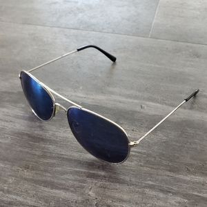 Blue Mirrored Classic Aviator Sunglasses